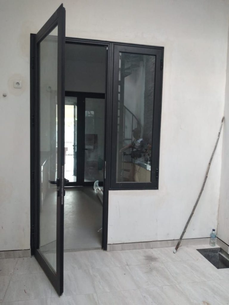 Pintu Swing 2