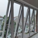 Jendela Top Hung